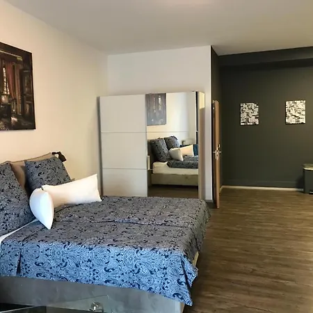 Maxim Aparthotel 3*