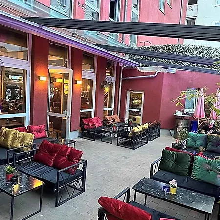 Hotel apartamentowy Maxim 3*
