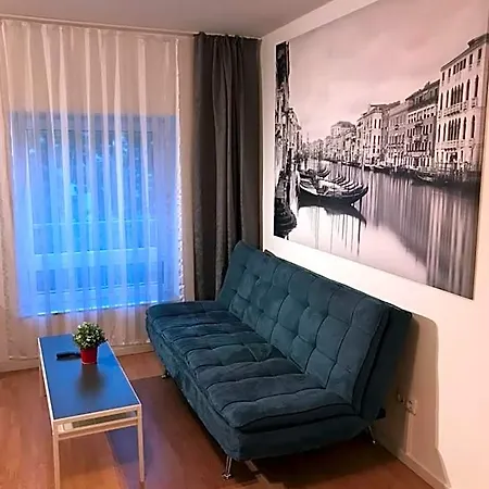 Hotel apartamentowy Maxim